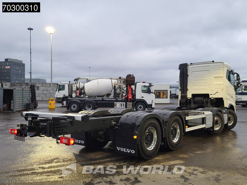Volvo FH16 750 FH 8X4 NEW 8x4 chassis! Air suspension Big-Axle Automatic VEB+ Euro 6 - Camion şasiu: Foto 5 Volvo FH16 750 FH 8X4 NEW 8x4 chassis! Air suspension Big-Axle Automatic VEB+ Euro 6 - Camion şasiu: Foto 5