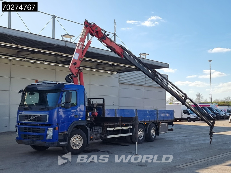 Volvo FM 330 6X2 HMF 1820 K3 Kran Crane Lift+Steering Axle Xenon Euro 5 - Camion platformă, Camion cu macara: Foto 5 Volvo FM 330 6X2 HMF 1820 K3 Kran Crane Lift+Steering Axle Xenon Euro 5 - Camion platformă, Camion cu macara: Foto 5