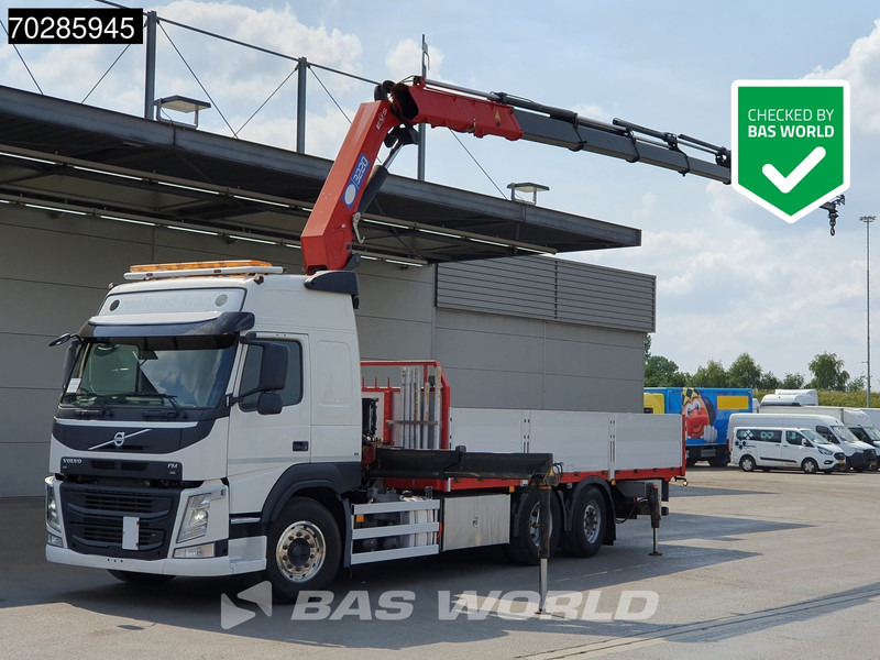 Volvo FM 500 6X2 HMF 3220-K7 Crane Kran Lift-Steering Axle Euro 6 - Camion platformă, Camion cu macara: Foto 1 Volvo FM 500 6X2 HMF 3220-K7 Crane Kran Lift-Steering Axle Euro 6 - Camion platformă, Camion cu macara: Foto 1
