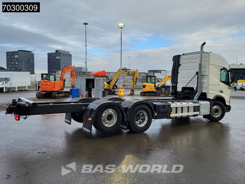 Volvo FMX 540 FMX 6X2 NEW chassis! Lift+steering Axle Engine PTO Full air suspension - Camion şasiu: Foto 5 Volvo FMX 540 FMX 6X2 NEW chassis! Lift+steering Axle Engine PTO Full air suspension - Camion şasiu: Foto 5