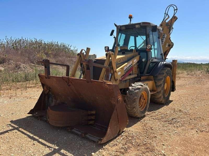 Case 580 SLE - Buldoexcavator: Foto 1 Case 580 SLE - Buldoexcavator: Foto 1