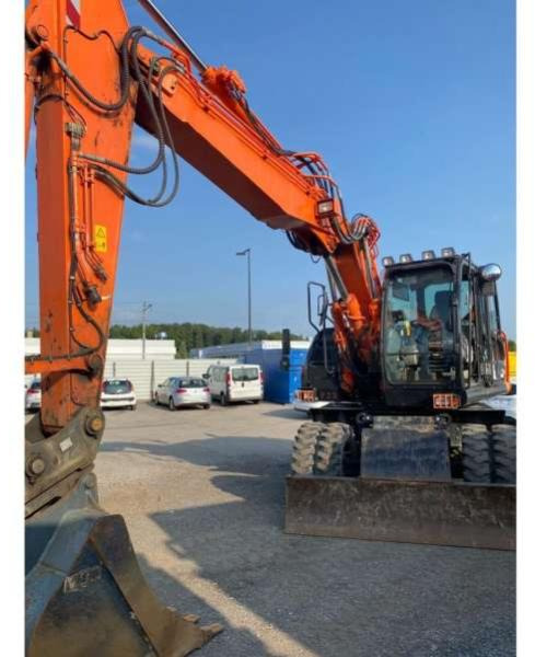 Hitachi ZX170W-5B - Excavator pe roţi: Foto 3 Hitachi ZX170W-5B - Excavator pe roţi: Foto 3