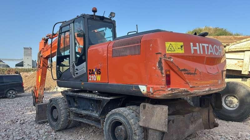 Hitachi ZX210W-3 - Excavator pe roţi: Foto 4 Hitachi ZX210W-3 - Excavator pe roţi: Foto 4