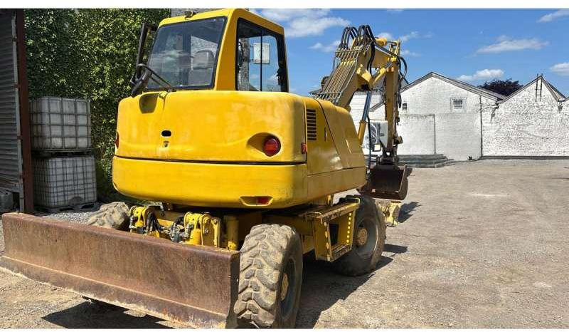 Komatsu PW75 - Excavator pe roţi: Foto 3 Komatsu PW75 - Excavator pe roţi: Foto 3