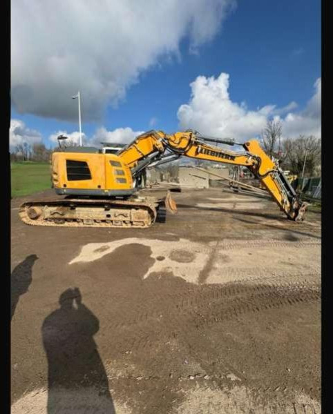 Liebherr R926 COMPACT - Excavator pe şenile: Foto 3 Liebherr R926 COMPACT - Excavator pe şenile: Foto 3