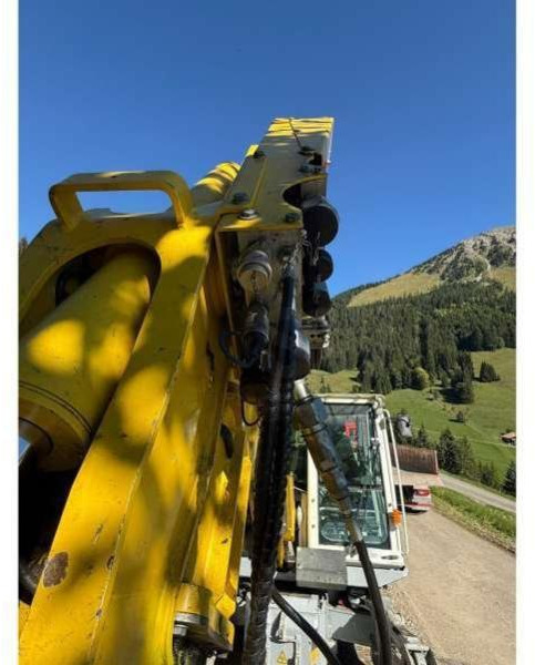 MENZI MUCK M525 - Excavator păianjen: Foto 3 MENZI MUCK M525 - Excavator păianjen: Foto 3