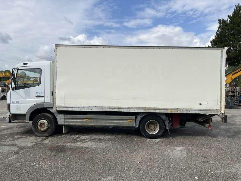 Mercedes ATEGO 1018 - Camion şasiu: Foto 4 Mercedes ATEGO 1018 - Camion şasiu: Foto 4