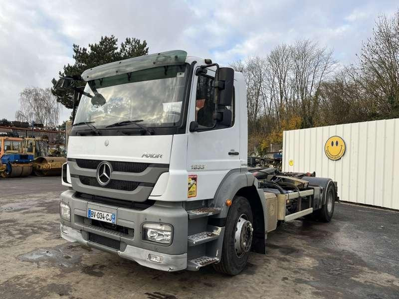 Mercedes AXOR 1833 - Camion cu cârlig: Foto 2 Mercedes AXOR 1833 - Camion cu cârlig: Foto 2