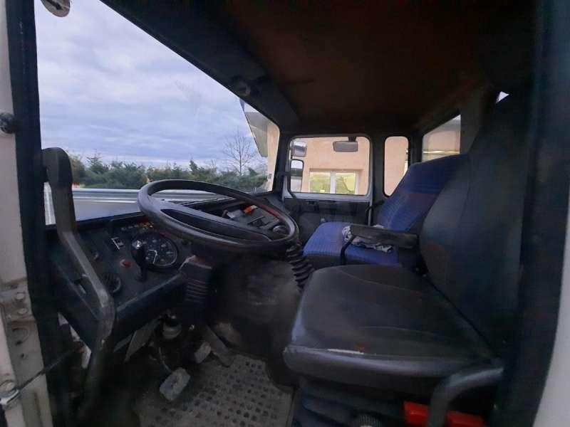 Renault 4X2 - Camion basculantă: Foto 5 Renault 4X2 - Camion basculantă: Foto 5