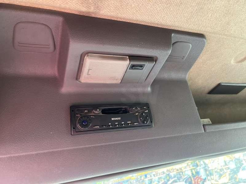 Camion cisternă Renault MIDLUM 180 DCI: Foto 49 Camion cisternă Renault MIDLUM 180 DCI: Foto 49