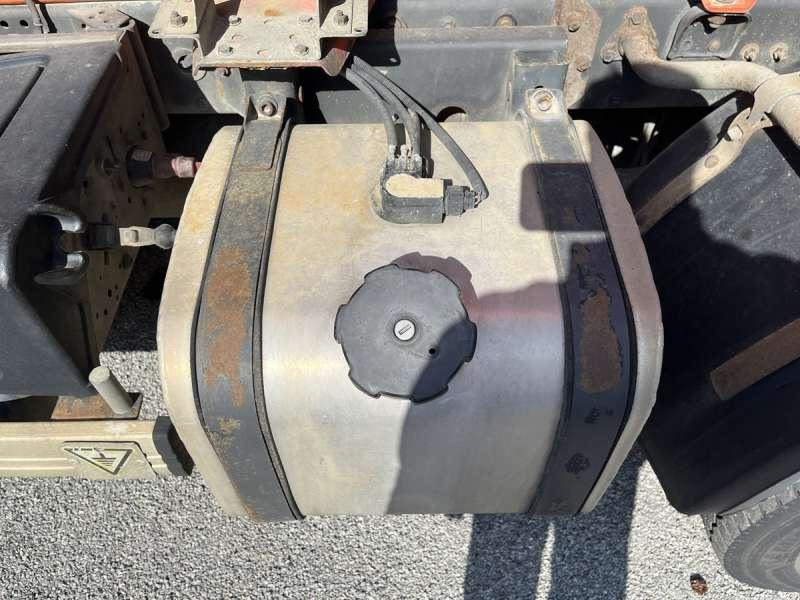 Camion cisternă Renault MIDLUM 180 DCI: Foto 25 Camion cisternă Renault MIDLUM 180 DCI: Foto 25