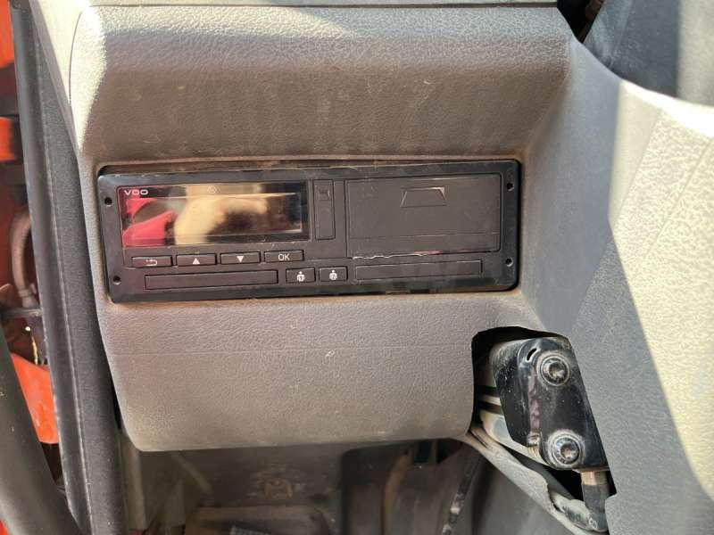 Camion cisternă Renault MIDLUM 180 DCI: Foto 47 Camion cisternă Renault MIDLUM 180 DCI: Foto 47