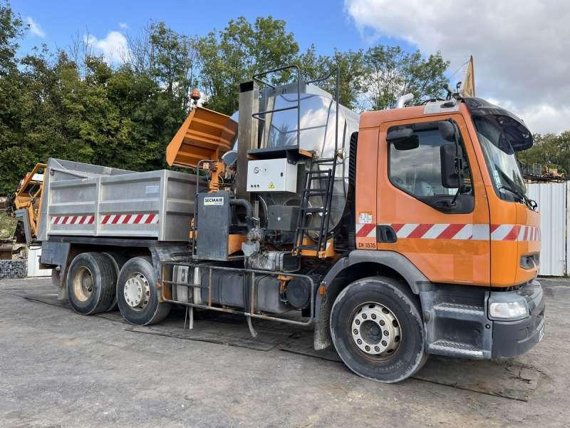 Renault PREMIUM 300 BOUILLE SECMAIR - Maşină de asfaltat: Foto 1 Renault PREMIUM 300 BOUILLE SECMAIR - Maşină de asfaltat: Foto 1
