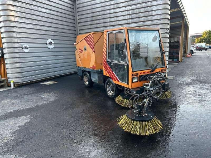 Rolba K1500 CITY CAT - Măturătoare stradală: Foto 4 Rolba K1500 CITY CAT - Măturătoare stradală: Foto 4