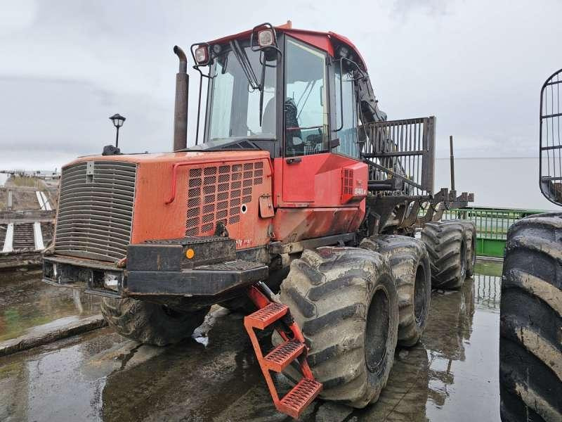 VALMET MATERIEL ESPACES VERTS / AGRICOLE / FORESTIER 840.4 - Tractor forestier: Foto 1 VALMET MATERIEL ESPACES VERTS / AGRICOLE / FORESTIER 840.4 - Tractor forestier: Foto 1