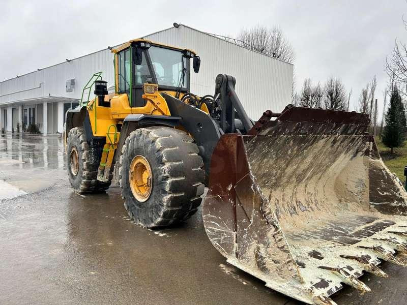 Volvo L220H - Încărcător frontal pe pneuri: Foto 3 Volvo L220H - Încărcător frontal pe pneuri: Foto 3