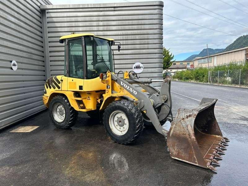 Volvo L30Z - Încărcător frontal pe pneuri: Foto 1 Volvo L30Z - Încărcător frontal pe pneuri: Foto 1
