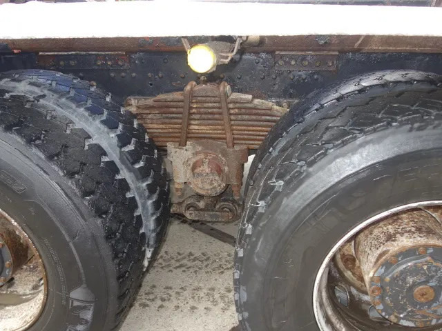 MAN 35-364 8X4 - Camion cu cârlig: Foto 4 MAN 35-364 8X4 - Camion cu cârlig: Foto 4