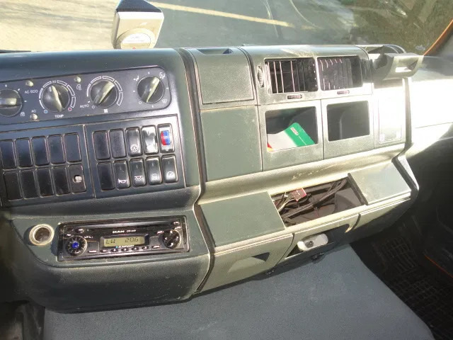 MAN TGA 41-440 8X6 MANUAL GEARBOX 22M3 MEILLER TIPPER - Camion basculantă: Foto 5 MAN TGA 41-440 8X6 MANUAL GEARBOX 22M3 MEILLER TIPPER - Camion basculantă: Foto 5