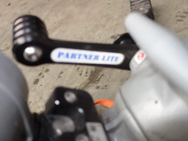 Mercedes-Benz 1325 WATER CANON - Autospeciala de stins incendii: Foto 2 Mercedes-Benz 1325 WATER CANON - Autospeciala de stins incendii: Foto 2