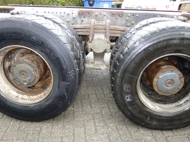 Mercedes-Benz Actros 3235 8x4 steelsprings,manual gearbox - Camion şasiu: Foto 5 Mercedes-Benz Actros 3235 8x4 steelsprings,manual gearbox - Camion şasiu: Foto 5