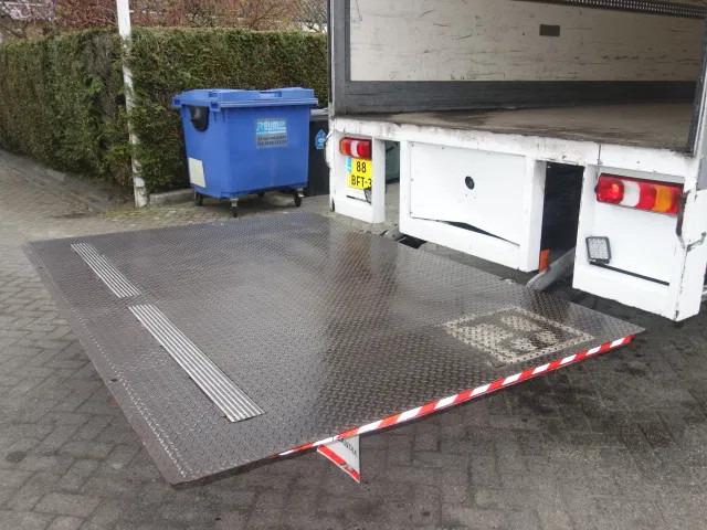 Mercedes-Benz Antos 2027 - Camion furgon: Foto 5 Mercedes-Benz Antos 2027 - Camion furgon: Foto 5