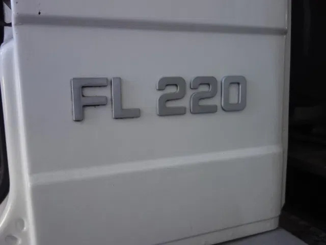 Volvo FL 240 220PK 12000 LITER STEELSPRINGS - Camion cisternă: Foto 5 Volvo FL 240 220PK 12000 LITER STEELSPRINGS - Camion cisternă: Foto 5
