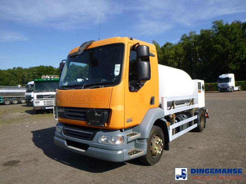 DAF LF 55.180 4x2 RHD ARGON gas truck 3.6 m3 - Camion cisternă: Foto 1 DAF LF 55.180 4x2 RHD ARGON gas truck 3.6 m3 - Camion cisternă: Foto 1