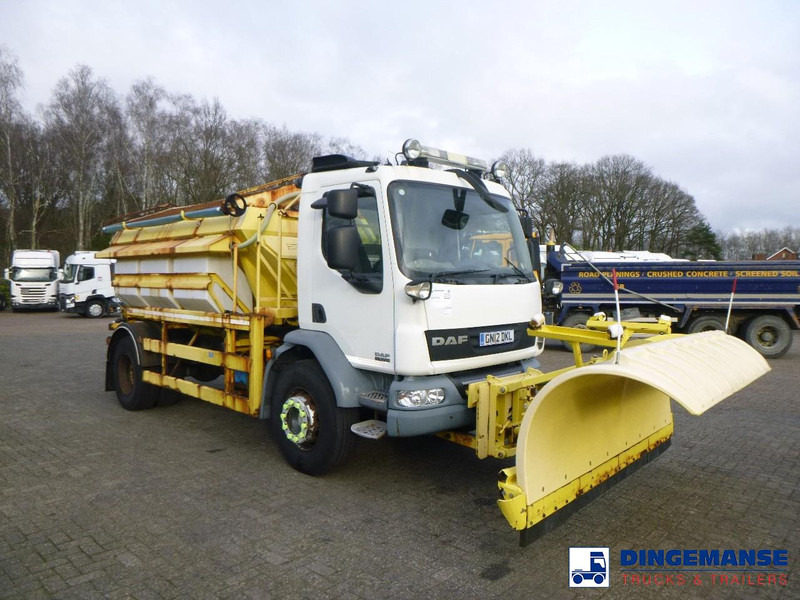 DAF LF 55.220 4X2 RHD salt spreader / gritter - Utilaj deszăpezire: Foto 2 DAF LF 55.220 4X2 RHD salt spreader / gritter - Utilaj deszăpezire: Foto 2