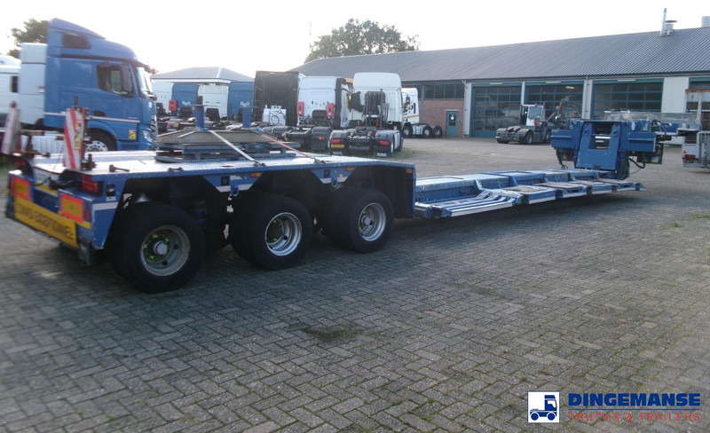 Goldhofer 3-axle lowbed trailer STZ-V 3-33/80A 56 t / ext. 13.6 m - Semiremorcă transport agabaritic: Foto 4 Goldhofer 3-axle lowbed trailer STZ-V 3-33/80A 56 t / ext. 13.6 m - Semiremorcă transport agabaritic: Foto 4