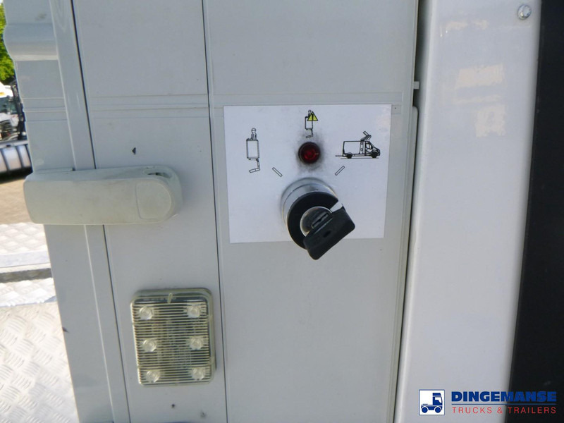 Autopropulsată platformă Iveco Daily 35-140 4x2 Euro 6 Klubb K26 manlift: Foto 19