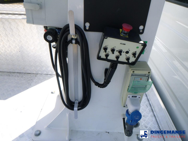 Autopropulsată platformă Iveco Daily 35-140 4x2 Euro 6 Klubb K26 manlift: Foto 16