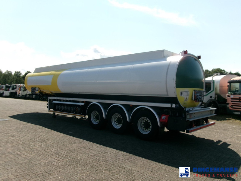 Lakeland Fuel tank alu 43 m3 / 6 comp - Semiremorcă cisternă: Foto 4 Lakeland Fuel tank alu 43 m3 / 6 comp - Semiremorcă cisternă: Foto 4
