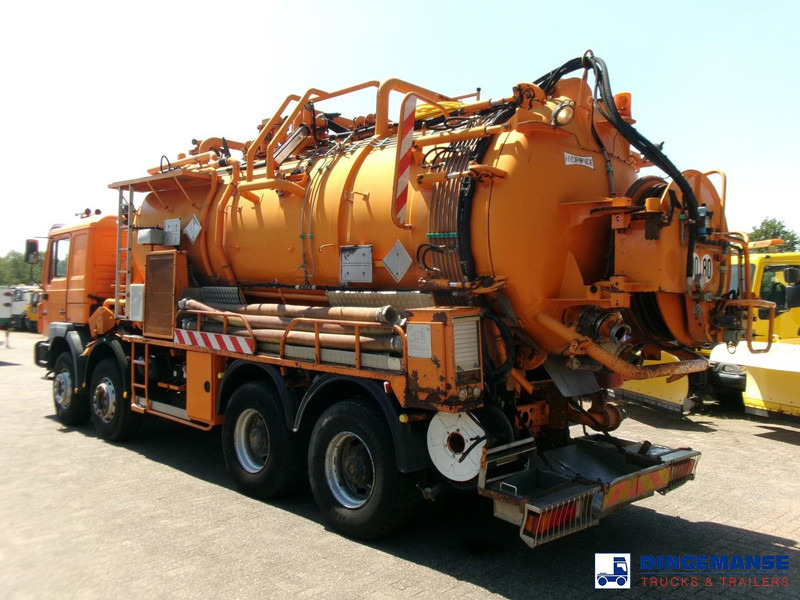 MAN 41.463 8x4 Euro 2 vacuum tank ADR 15 m3 / 2 comp - Maşină pentru vidanjări: Foto 3 MAN 41.463 8x4 Euro 2 vacuum tank ADR 15 m3 / 2 comp - Maşină pentru vidanjări: Foto 3