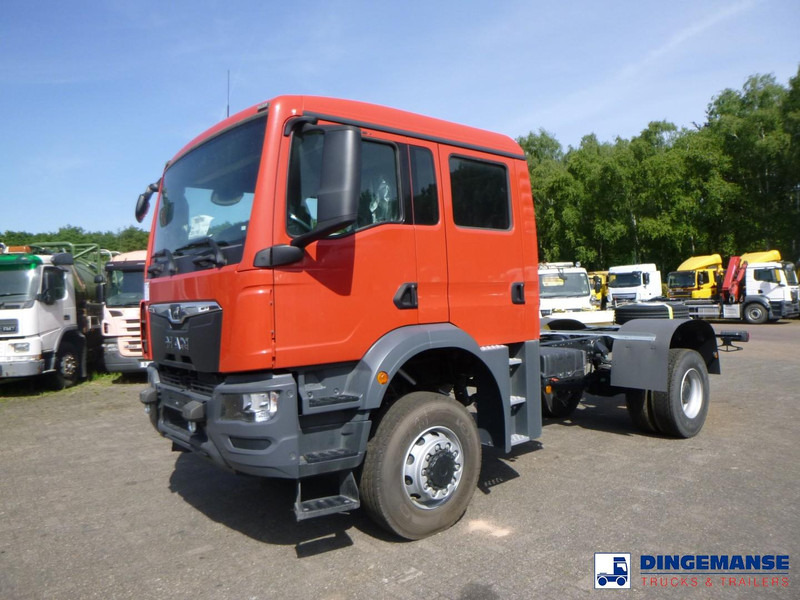 MAN TGM 18.320 4x4 BB chassis / new/unused - Camion şasiu: Foto 1 MAN TGM 18.320 4x4 BB chassis / new/unused - Camion şasiu: Foto 1