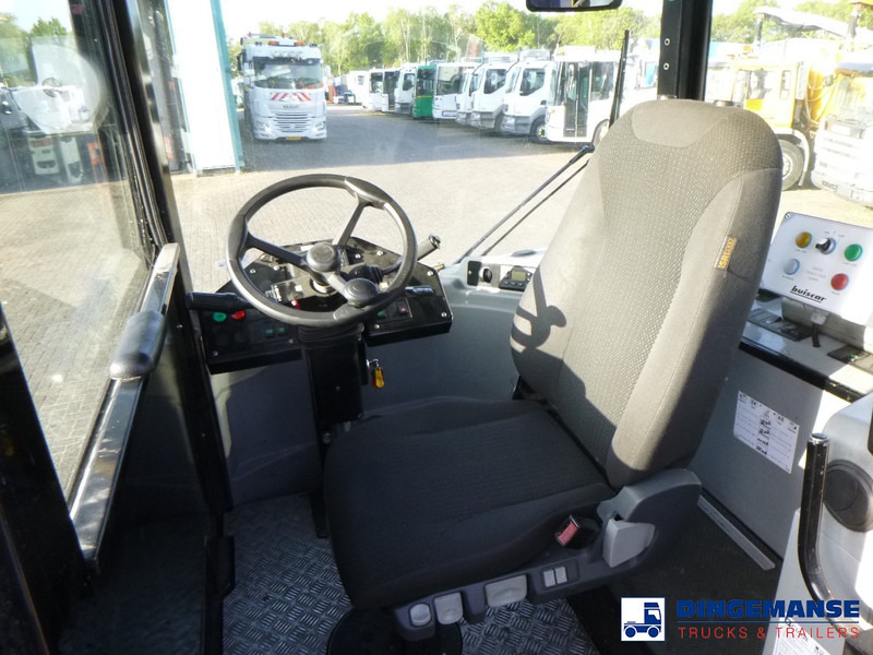 Leasing de MOL RM 255 4X4 terminal drawbar tractor 150 ton MOL RM 255 4X4 terminal drawbar tractor 150 ton: Foto 9