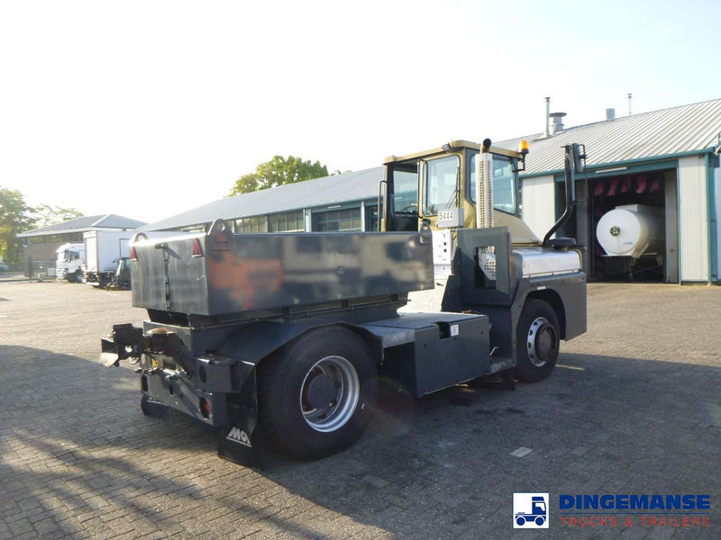MOL RM 255 4X4 terminal drawbar tractor 150 ton - Tractor terminal: Foto 4 MOL RM 255 4X4 terminal drawbar tractor 150 ton - Tractor terminal: Foto 4