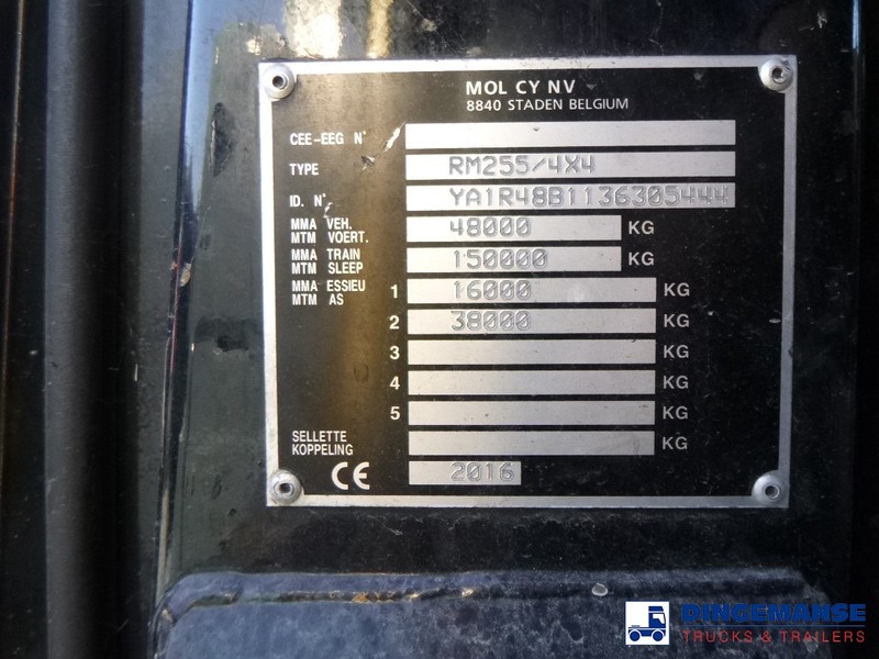 Leasing de MOL RM 255 4X4 terminal drawbar tractor 150 ton MOL RM 255 4X4 terminal drawbar tractor 150 ton: Foto 13
