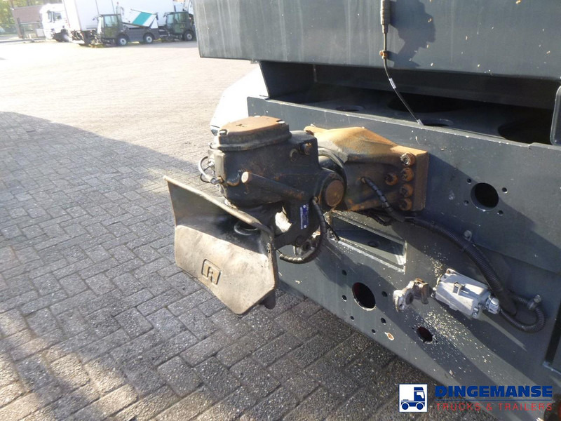 MOL RM 255 4X4 terminal drawbar tractor 150 ton - Tractor terminal: Foto 5 MOL RM 255 4X4 terminal drawbar tractor 150 ton - Tractor terminal: Foto 5