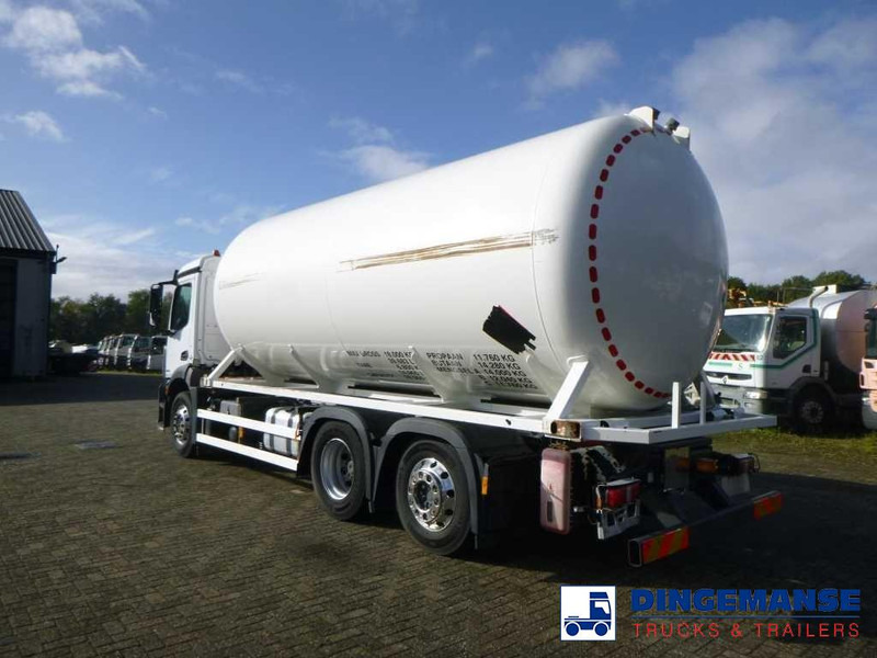 Mercedes-Benz Antos 2635 6x2 gas tank 28 m3 - Camion cisternă: Foto 3 Mercedes-Benz Antos 2635 6x2 gas tank 28 m3 - Camion cisternă: Foto 3