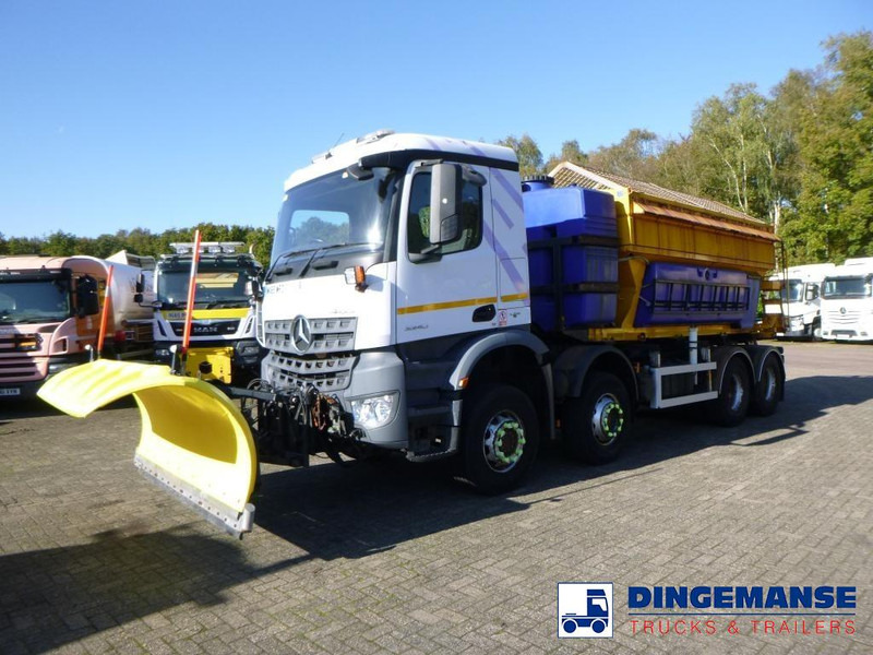 Mercedes-Benz Arocs 3240 8x4 RHD Schmidt snow plough / gritter - Utilaj deszăpezire: Foto 1 Mercedes-Benz Arocs 3240 8x4 RHD Schmidt snow plough / gritter - Utilaj deszăpezire: Foto 1