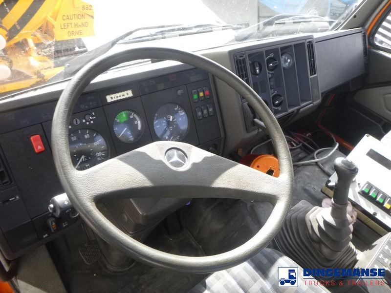 Utilaj deszăpezire Mercedes-Benz SK 2031 4x4x4 Schmidt CJS9 airport sweeper snow plough: Foto 14