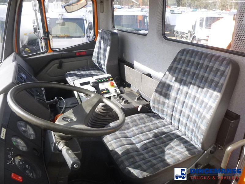 Utilaj deszăpezire Mercedes-Benz SK 2031 4x4x4 Schmidt CJS9 airport sweeper snow plough: Foto 13