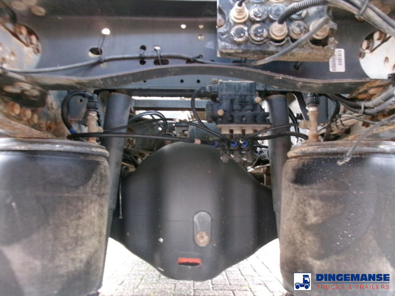 Renault Premium 270 dxi 4x2 fuel tank 13.6 m3 / 4 comp - Camion cisternă: Foto 5 Renault Premium 270 dxi 4x2 fuel tank 13.6 m3 / 4 comp - Camion cisternă: Foto 5