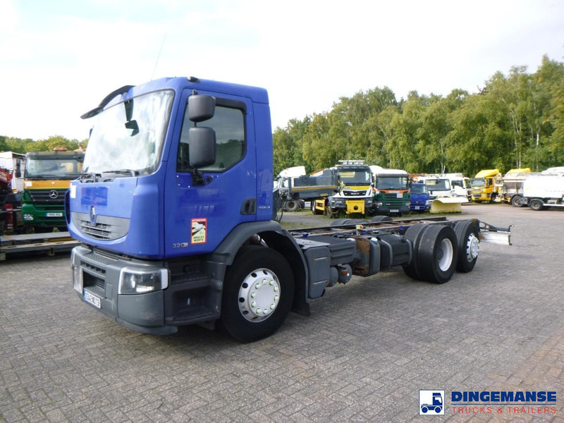 Renault Premium 320 dxi 6x2 chassis ADR - Camion cisternă: Foto 1 Renault Premium 320 dxi 6x2 chassis ADR - Camion cisternă: Foto 1