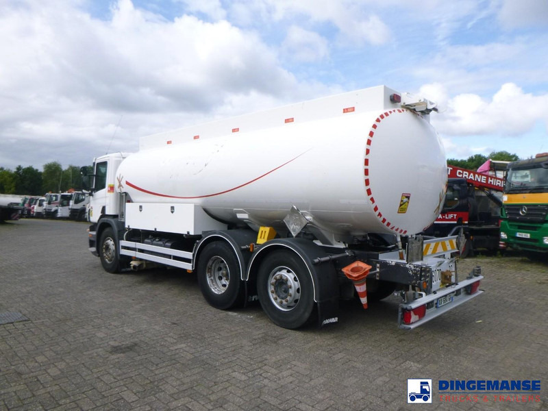 Scania P 320 DB 6X2 fuel tank 18.8 m3 / 5 comp - Camion cisternă: Foto 3 Scania P 320 DB 6X2 fuel tank 18.8 m3 / 5 comp - Camion cisternă: Foto 3