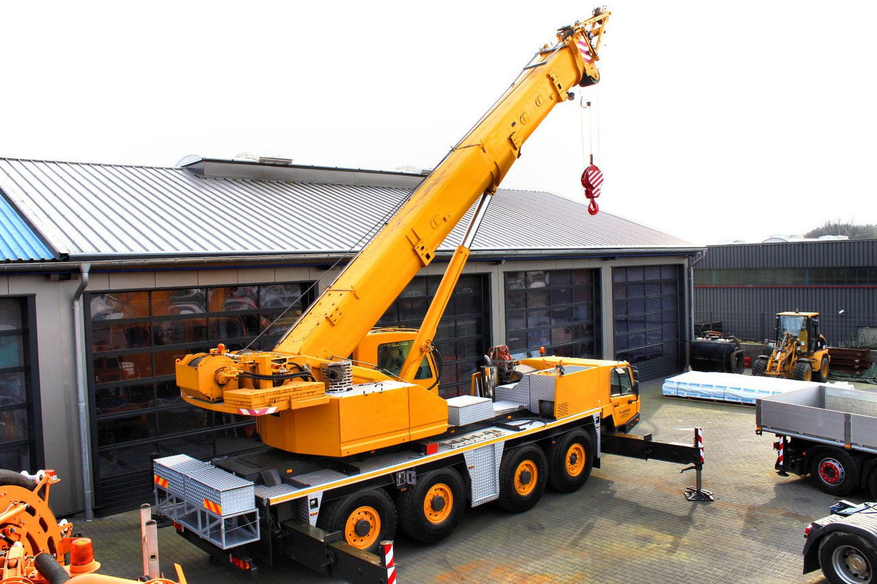 Faun Tadano FAUN ATF 90 G-4 8x6 Autokran + 20 tonnen - Camion cu macara: Foto 2 Faun Tadano FAUN ATF 90 G-4 8x6 Autokran + 20 tonnen - Camion cu macara: Foto 2