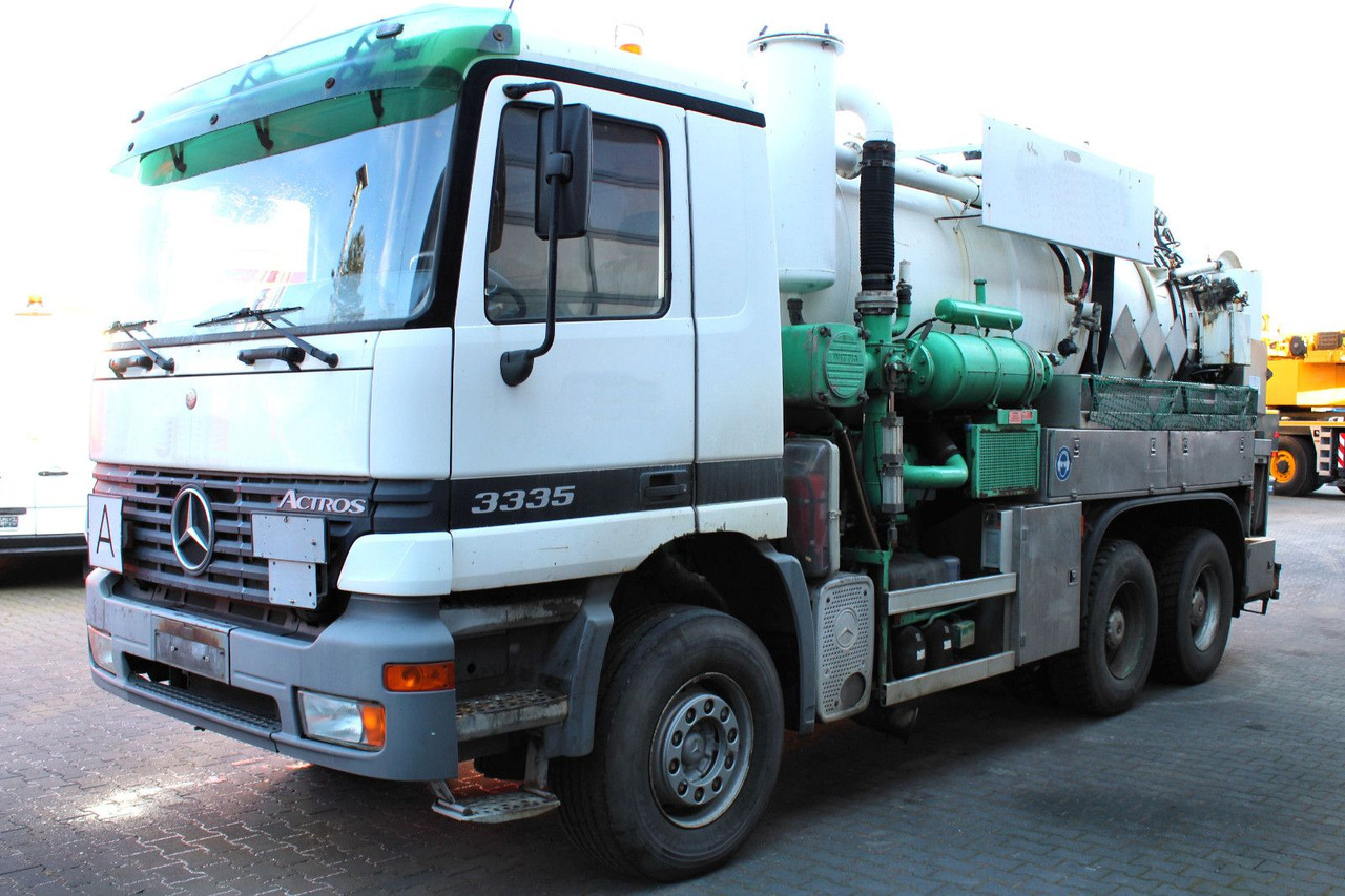 Mercedes-Benz Actros 3335 6x4 Kroll 13m³ HD-Kombi ADR/GGVS V2A - Maşină pentru vidanjări: Foto 4 Mercedes-Benz Actros 3335 6x4 Kroll 13m³ HD-Kombi ADR/GGVS V2A - Maşină pentru vidanjări: Foto 4