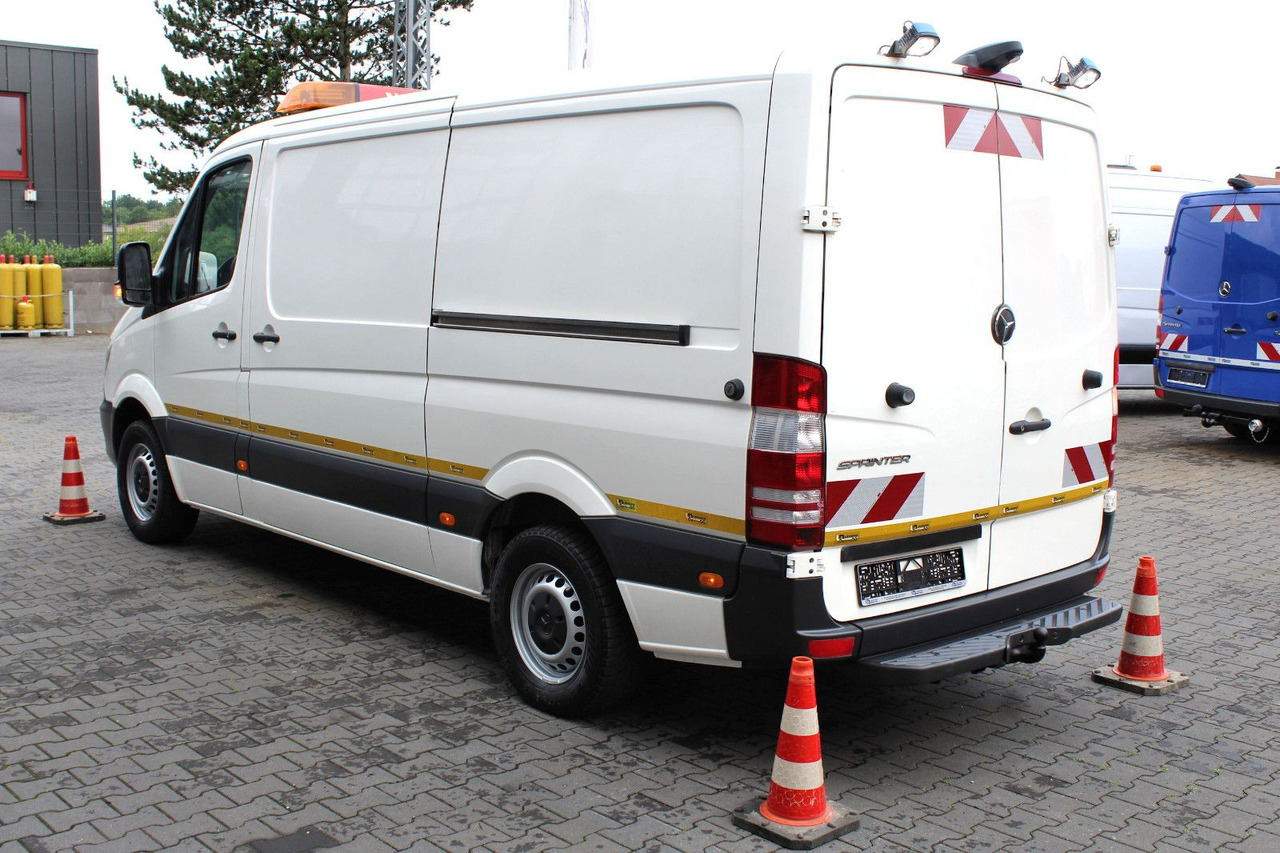 Mercedes-Benz Sprinter 316 CDI + Leistikow 1m³ HD-Spüler 3,5t - Maşină pentru vidanjări: Foto 3 Mercedes-Benz Sprinter 316 CDI + Leistikow 1m³ HD-Spüler 3,5t - Maşină pentru vidanjări: Foto 3