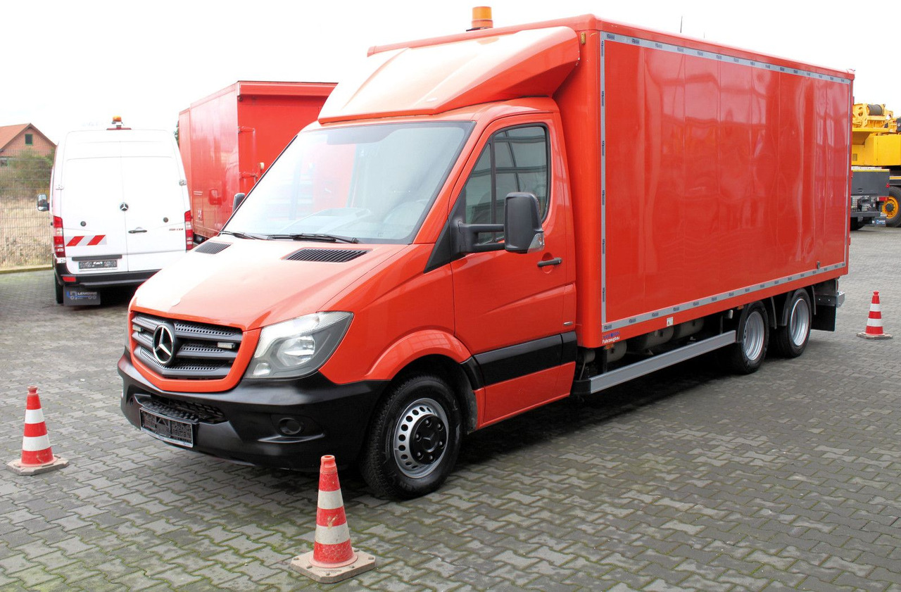 Mercedes-Benz Sprinter 719 V6 CDI 2m³HD-Spül+IBAK TV-Kanal 3D - Maşină pentru vidanjări: Foto 3 Mercedes-Benz Sprinter 719 V6 CDI 2m³HD-Spül+IBAK TV-Kanal 3D - Maşină pentru vidanjări: Foto 3